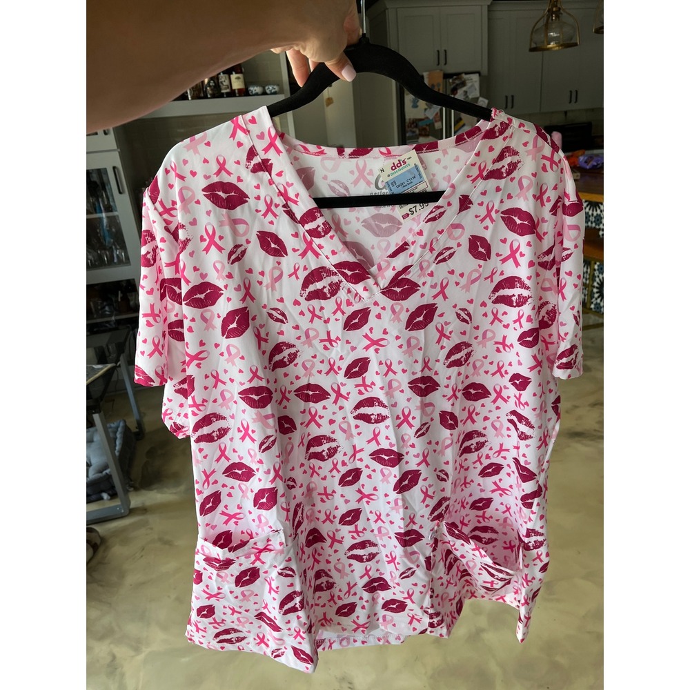 GT Performance Breast Cancer Awareness Scrub Top Pink Ribbon Lips 2X New